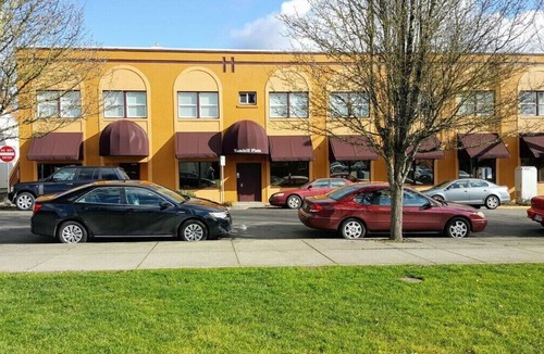 Newberg Condo | Modern Studio in Downtown Newberg - Suite #2