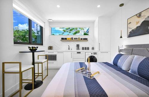 Buena Vista Apartment | Modern Studio Near Design District, Wynwood
