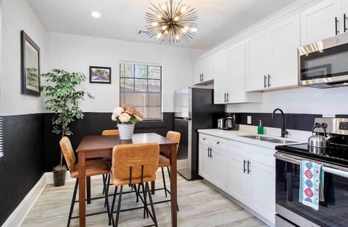 Seventh Ward House | Modern Stylish Suite Near French Quarter