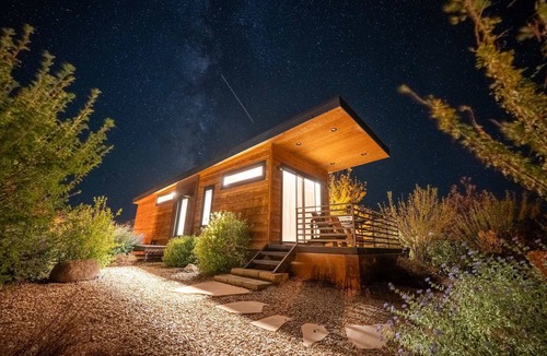 Escalante House | Modern Tiny Home Near Grand Staircase Utah