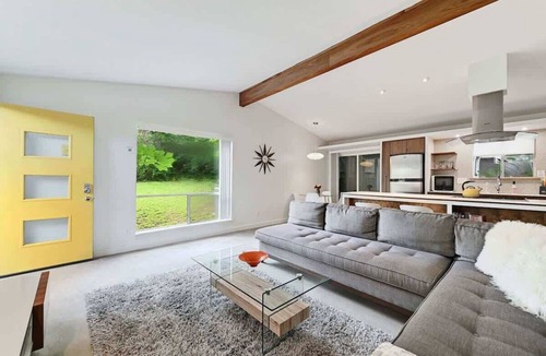 South River City House | Modern Travis Heights | SoCo + Pet-Friendly