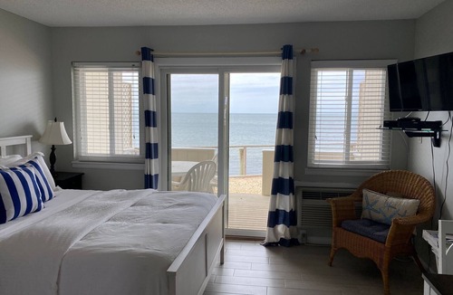 Culloden Shores Apartment | Montauk Waterfront Studio With Breathtaking Sunset View