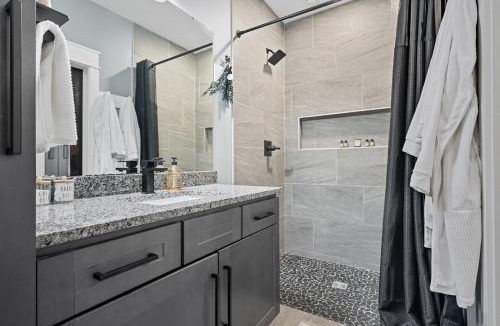 Chesterton House | Moody Modern Dunes Hot Tub Beach and Trails