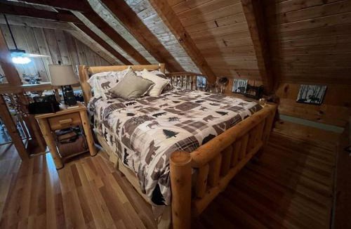 Sevierville Ski Chalet | MoonPie Hideaway