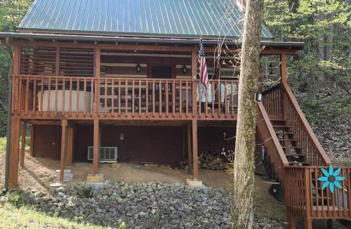 Sevierville Ski Chalet | MoonPie Hideaway