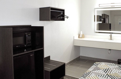 McComb Hotel | Motel 6 – Mccomb, Ms
