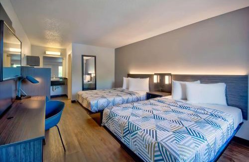 Warren Hotel | Motel 6-Warren, MI - Detroit East