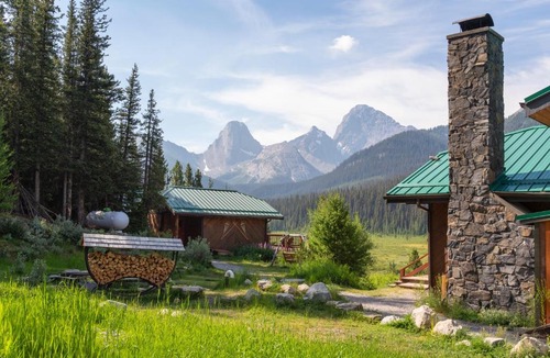 Spray Valley Provincial Park Cabin | Mount Engadine Lodge