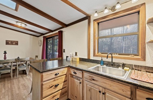 Sapphire House | Mountain Cabin Getaway