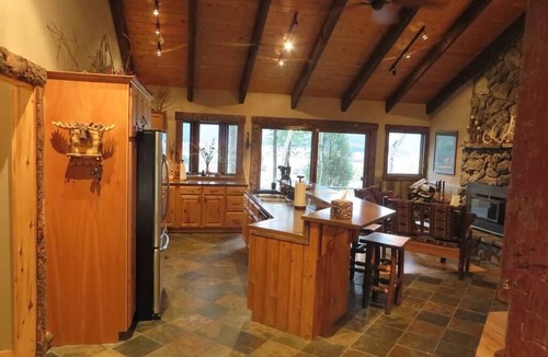 Alpine Northeast Cabin | Mountain Lodge in Alpine close to Jackson Hole & National Parks