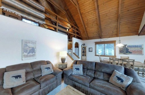 Purgatory Cabin | Mountain View Cabin with Two Private Decks, near Purgatory & Electra Lake