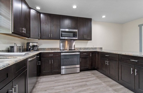 East Hill House | Ms. Pensacola! 15min drive to Pensacola Beach!