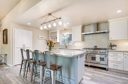 West Point House | Mtn-View Gem: Deck, Grill & Fire Pit in West Point