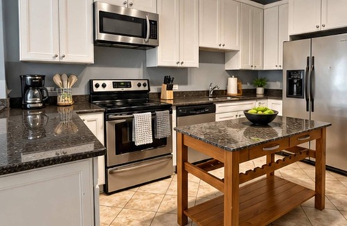 Sheffield Neighbors Apartment | MTR-PetFriendly-FreeParking-WalkingTreadmill