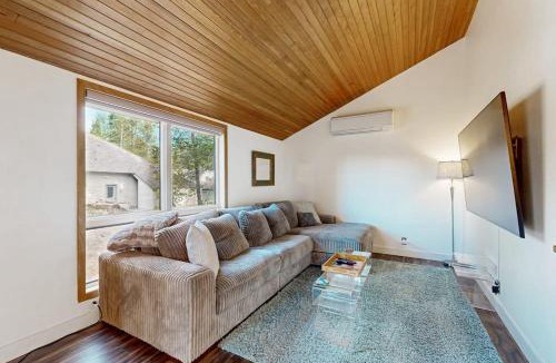 Overlook Park House | Multi-level home with private hot tub decks and SHARC passes provided