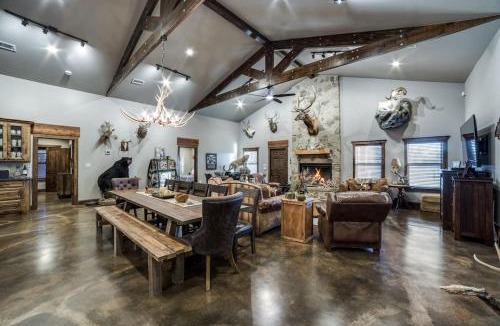 Goliad House | Murphco Ranch