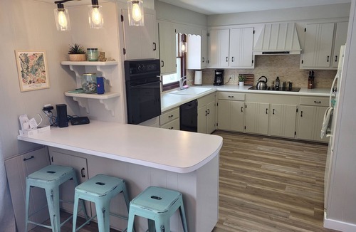Empire House | My Roam'n Empire - Super Cute with Water Toys and Great Location! Walk to Downtown and Beach!