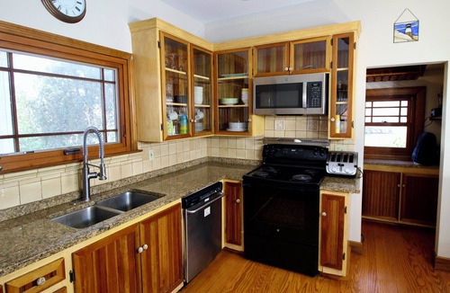 Stonington Cottage | Mystic Area Waterfront with Dock