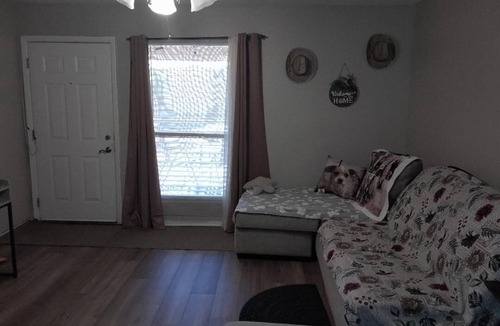 Alta Mesa Condo | n5 minutes to Apache Well Golf Resort and 20 minutes to the lake.