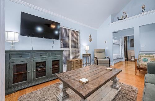 Crystal Beach Apartment | Nantucket Cottages #3A