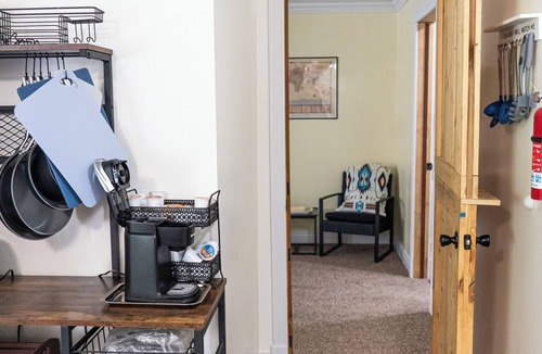 Kendall House | Nature retreat - Dual suite layout each with Cal King. Pet friendly