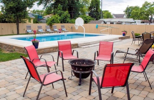 New Buffalo House | NEW BUFFALO HOME WITH PRIVATE HEATED POOL!