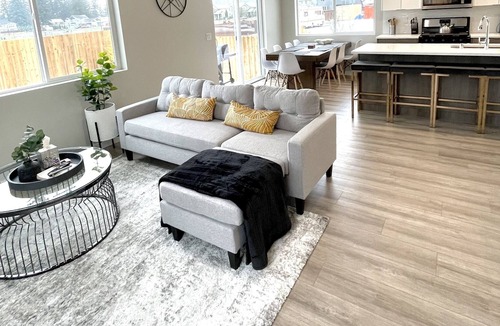 Vancouver House | New Construction Home in the Cul de sac