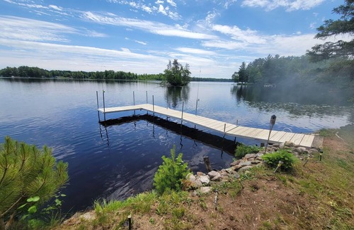 Tomahawk Cabin | New! Cozy Cabin on a Private Island