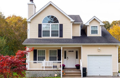 Mastic Beach House | New! Cozy & Classic Mastic Beach Retreat