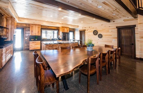 Orderville Cabin | New! Juniper Ridge Luxury Lodge @ East Zion & Bryce