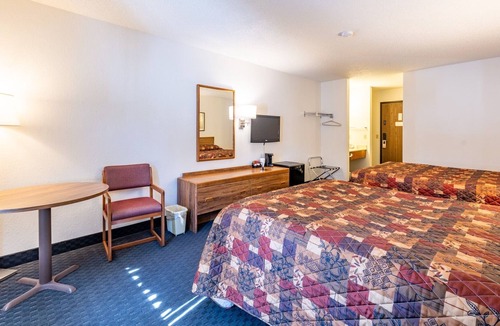 Boulder Junction Apartment | NEW LISTING! 116 Two Queen Room with lock off access