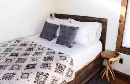 Orderville House | NEW! Modern Cabin Tiny Home at Cliffside #1