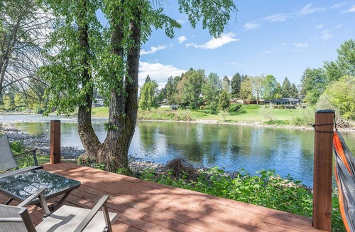 Grants Pass House | New Riverfront Home on 1 Acre - WiFi, Covered Deck