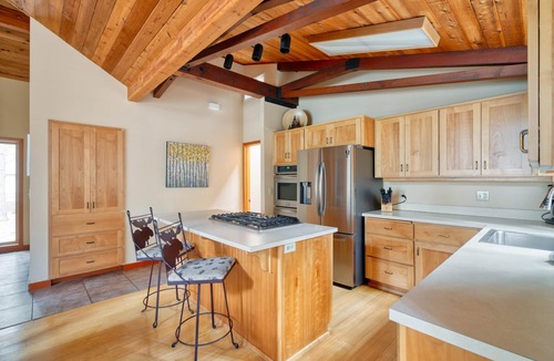 Black Butte Ranch House | NEW Winter Retreat at Black Butte Ranch