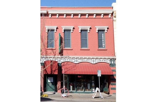 Central Area Apartment | New York Style Loft/Condo in Oldest Historical Building In Downtown Salem Oregon