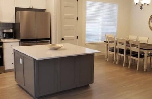 Springfield House | Newly constructed spacious home in Eugene/Springfield near UO and Autzen stadium