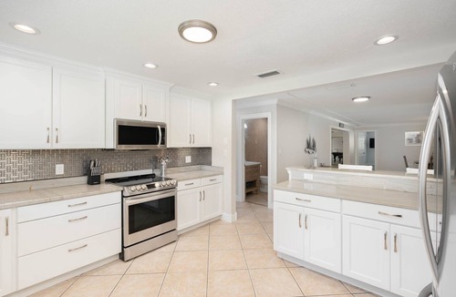 Cocoa Isles House | Newly remodeled. Waterfront. 7 min walk from the beach!