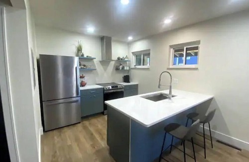 Tiffin Apartment | Newly remolded! Near Downtown DORA district!