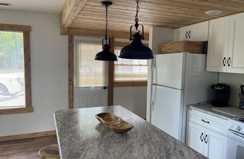 Higgins Lake Cabin | Newly renovated cozy cabin, walking distance to beach and park.