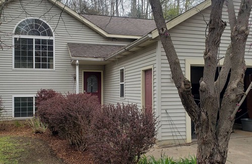 Fennville House | Newly renovated ranch home 8 miles from Saugatuck beaches, orchards & wineries.