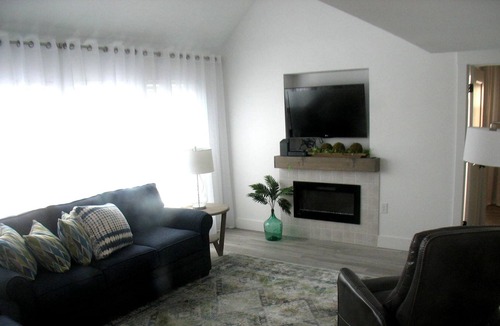 Holiday Isle Villa | Newly Renovated Sandpiper Cove unit 3