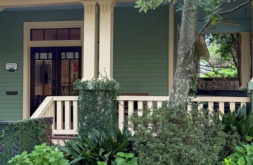 Beauregard Town Historic District House | Newly Updated Historic Baton Rouge Home, Near LSU & Downtown-3 BR/Sleeps 6