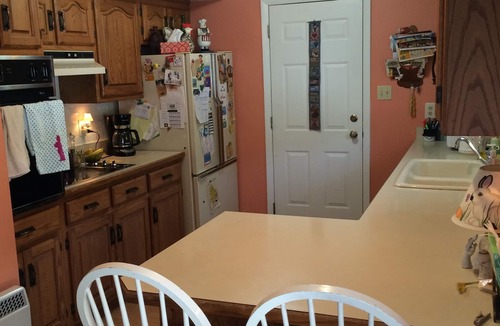 Granger House | Nice home 4 Mi from the stadium and close to mall