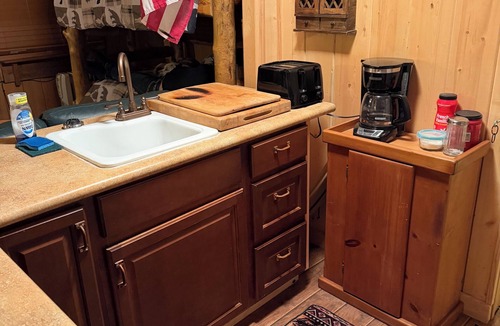 Mammoth Creek Cabin | Nice quaint cabin in Panguitch Lake UT with a great view!