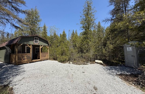 Drummond Island House | Nick's Place - Johnswood Off Grid Cabins on Drummond Island