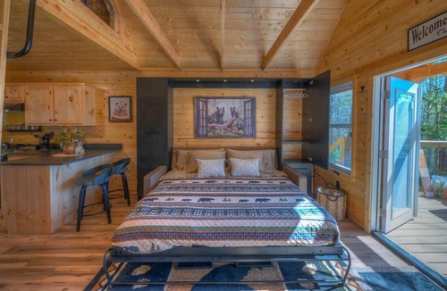 Murphy House | Nikobear's Nook
