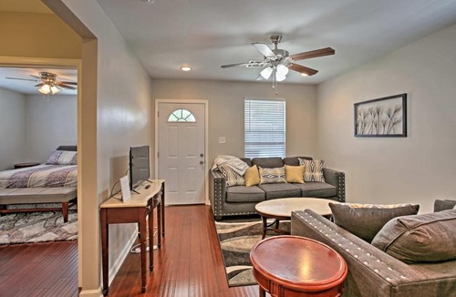 Saint Claude House | NOLA Home by Bus Stop - 2 Miles to Bourbon Street!