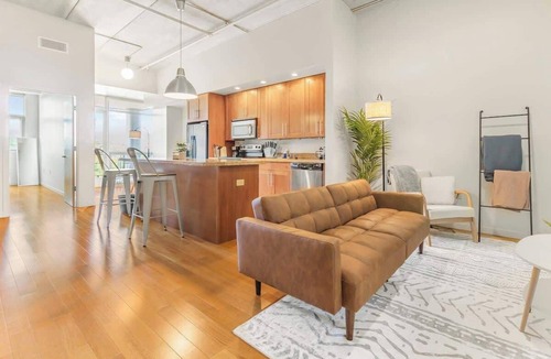 Ann Arbor Apartment | North Campus 2B2B | Free Parking