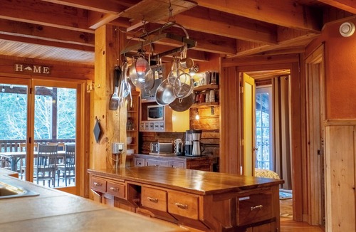 French River House | North Shore Timber Home! Minutes To Town! Acres of Privacy!