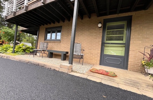 Zelienople Apartment | Northview Down Under - 2-bedroom apartment in historic Zelienople